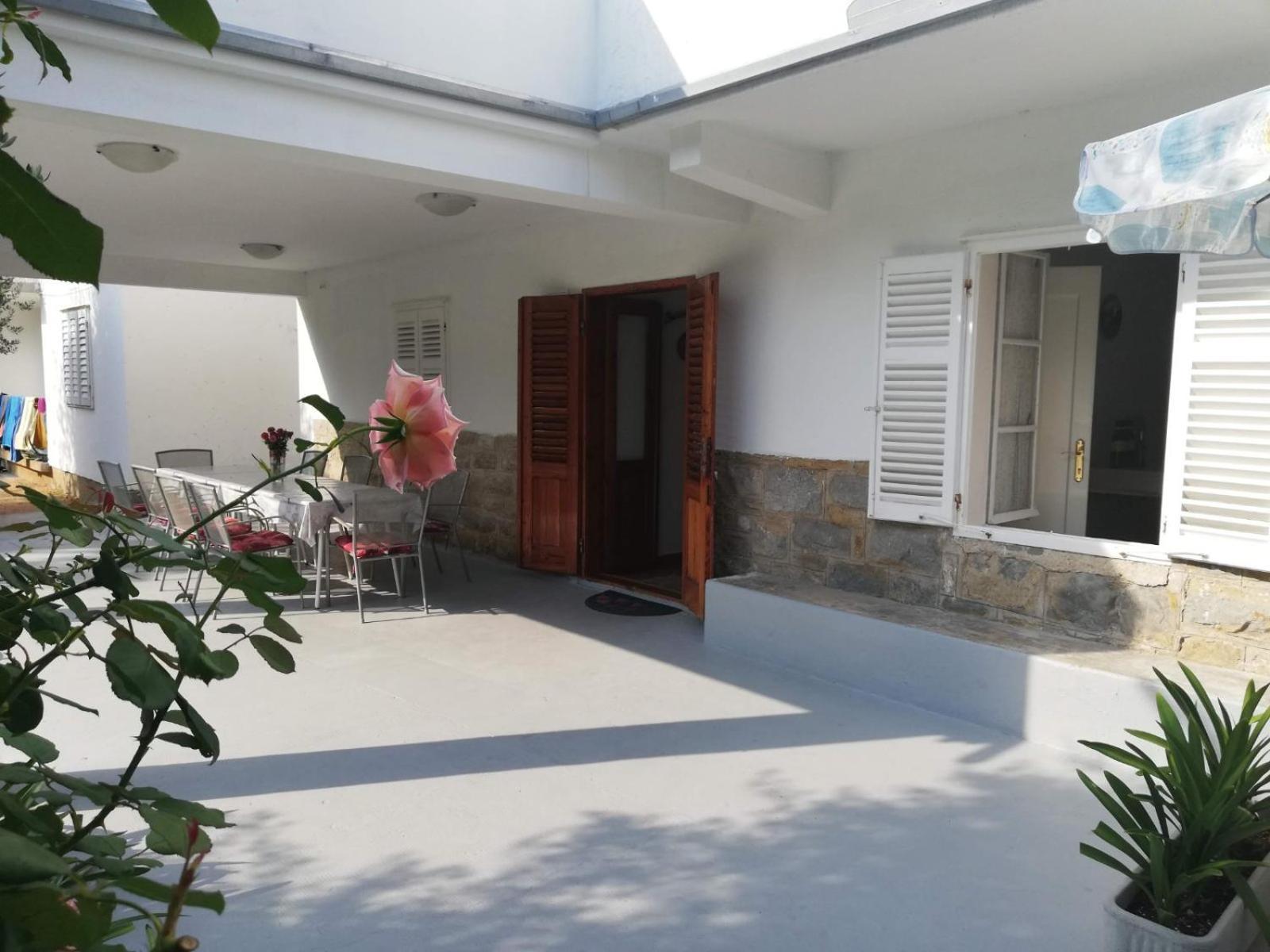 Ribaric Villa Banjol Exterior photo